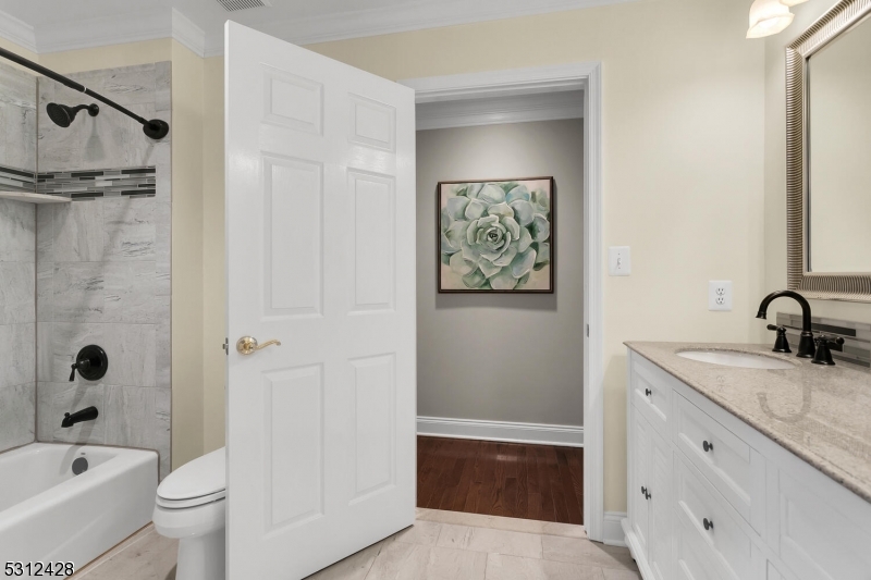 Beacon Crest - Residential