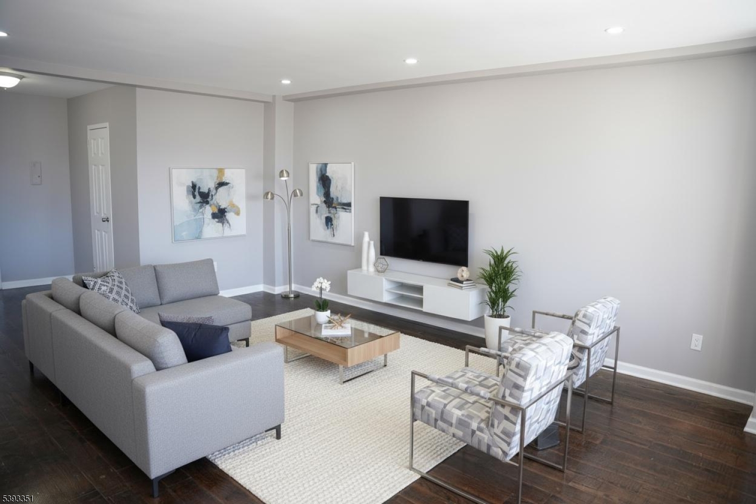 Falcon Towers - Residential