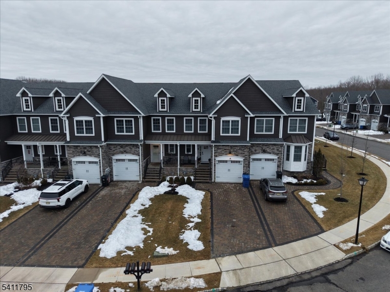 WOODHAVEN - Residential