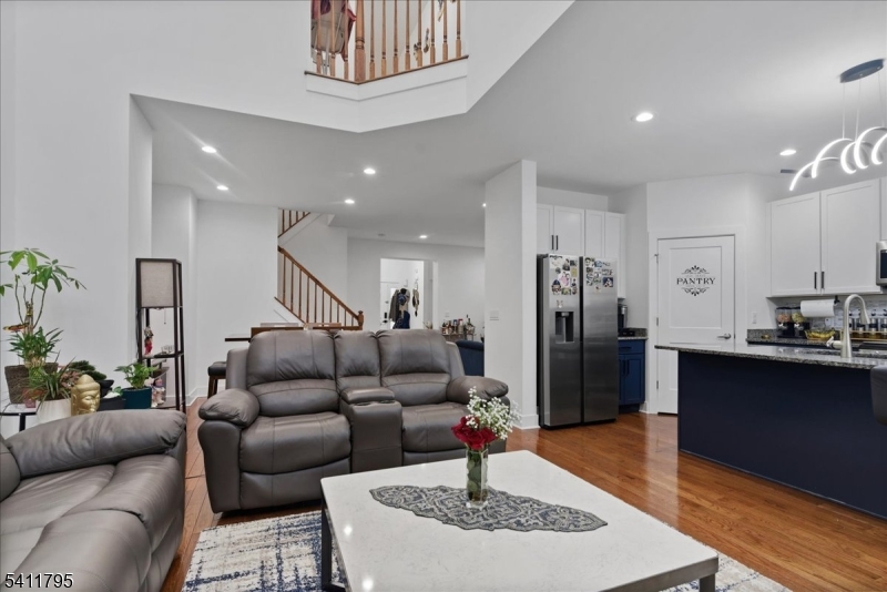 WOODHAVEN - Residential