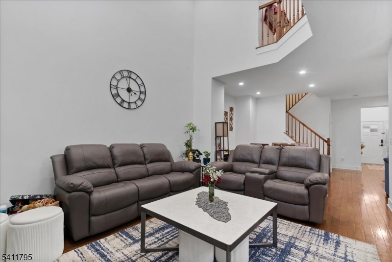 WOODHAVEN - Residential