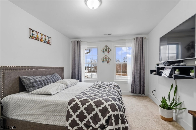 WOODHAVEN - Residential