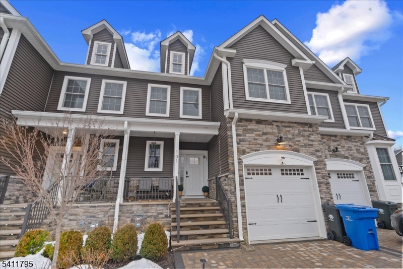 WOODHAVEN - Residential