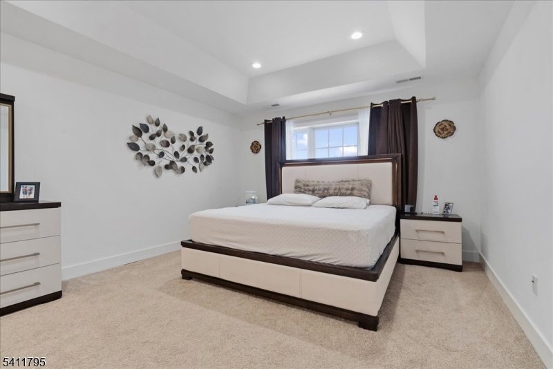 WOODHAVEN - Residential