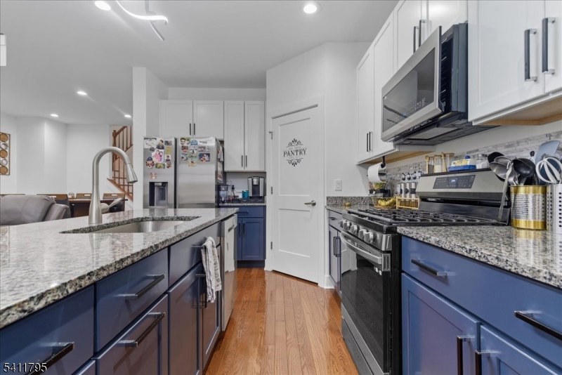 WOODHAVEN - Residential