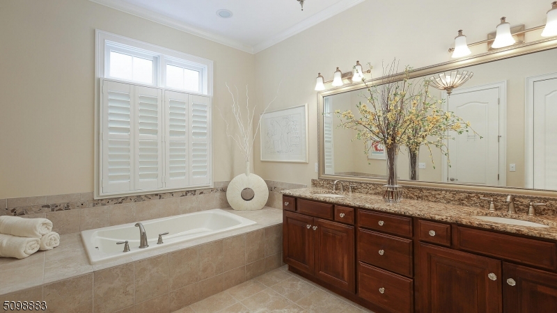 Four Seasons at Promenade - Residential