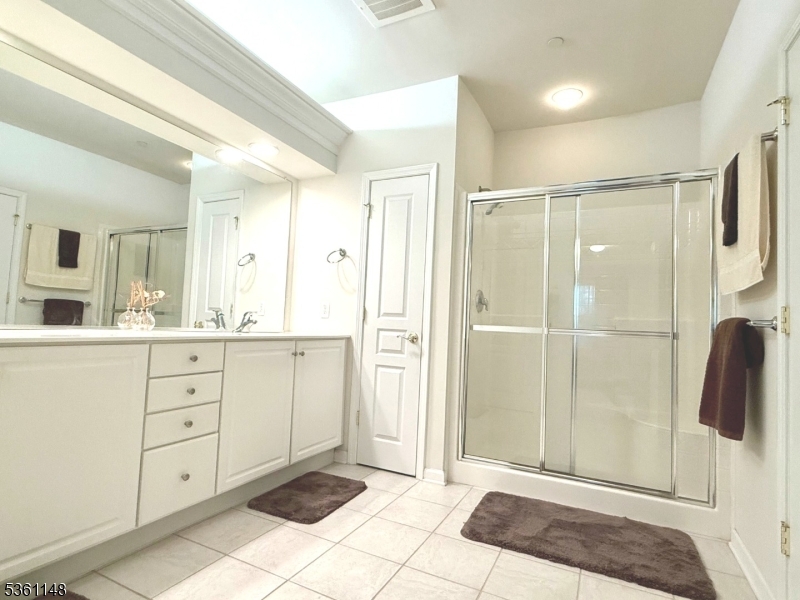 SOMERSET RUN COMMUNITY - Residential