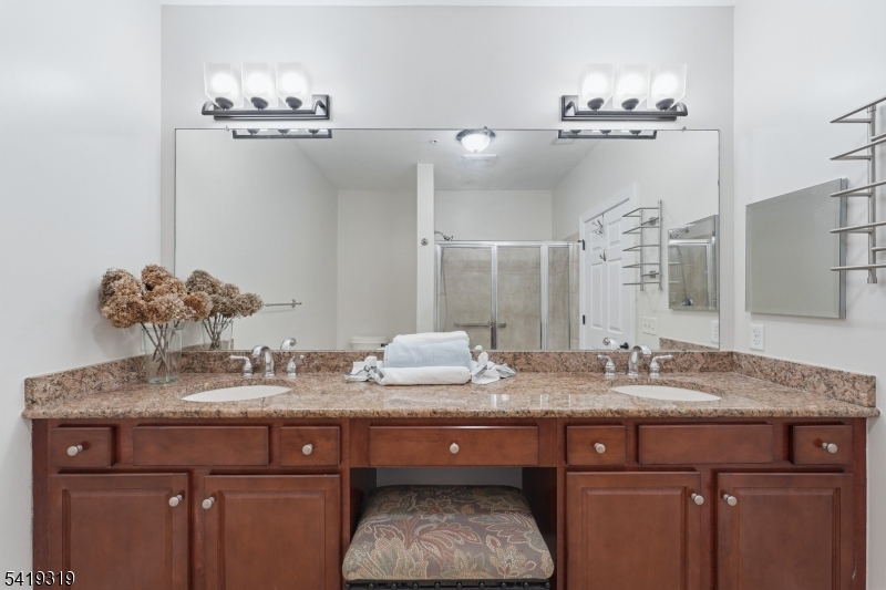 Four Seasons at Bridgewater - Residential