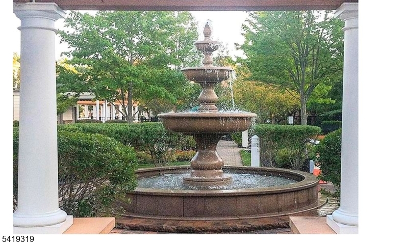 Four Seasons at Bridgewater - Residential