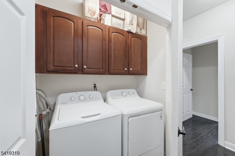 Four Seasons at Bridgewater - Residential