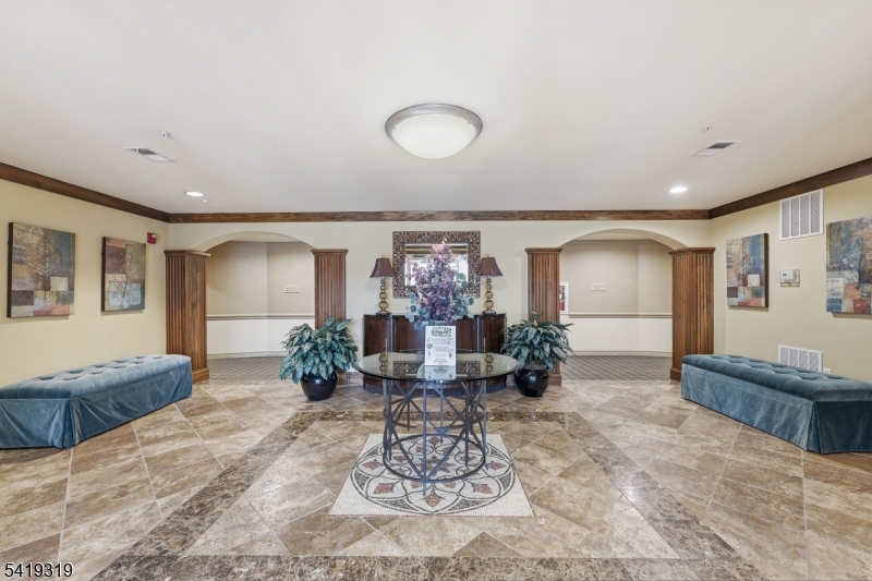 Four Seasons at Bridgewater - Residential