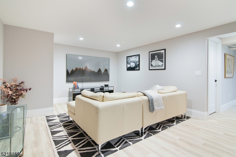 Hartshorn - Residential