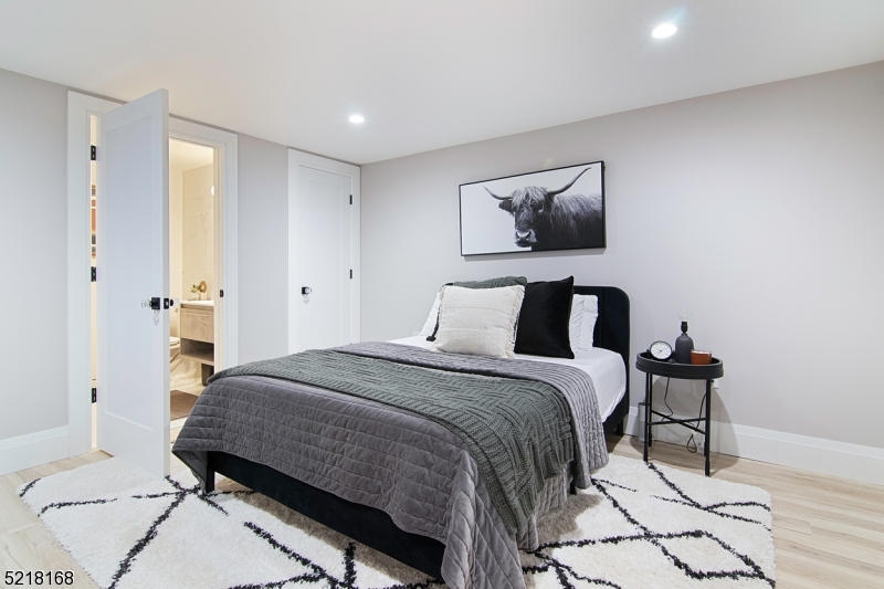 Hartshorn - Residential