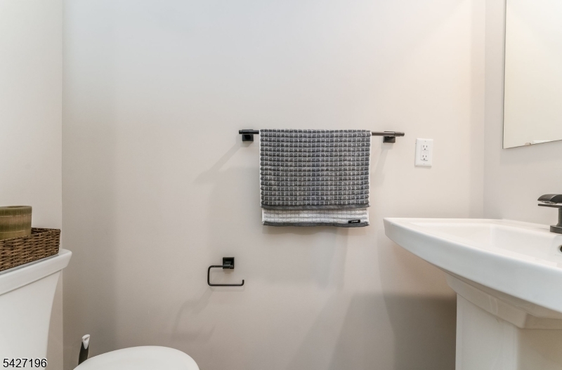 Hackettstown Crossing - Residential