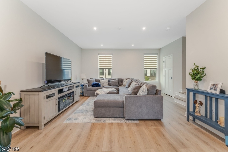 Hackettstown Crossing - Residential
