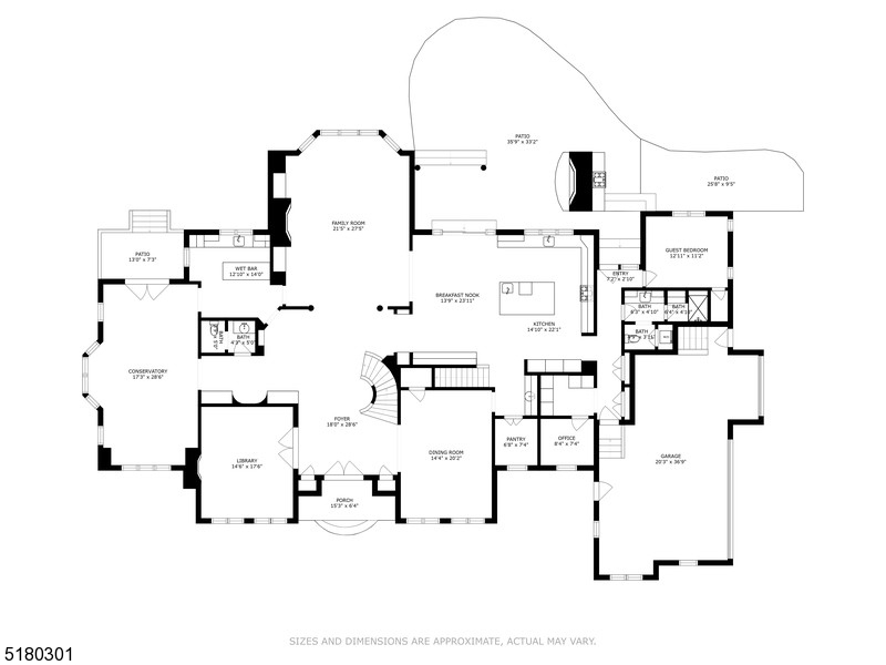 Main image without alt text