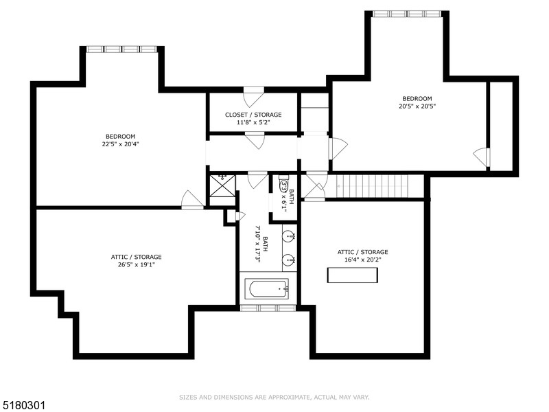 Main image without alt text