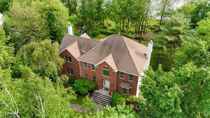 Woodlake Crest - Residential