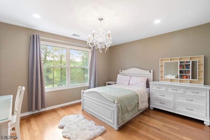 Woodlake Crest - Residential