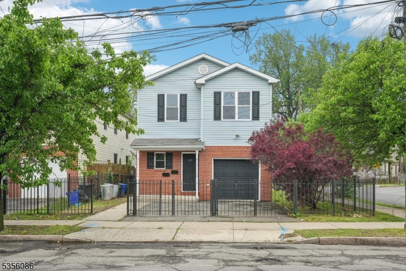 397-399 18Th Ave