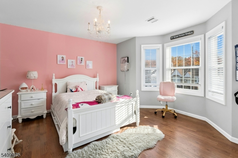 WASHINGTON SCHOOL - Residential