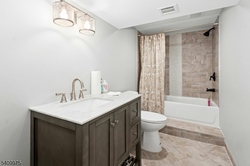 WASHINGTON SCHOOL - Residential