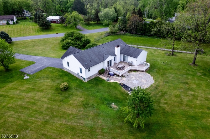 5 Carriage Ln