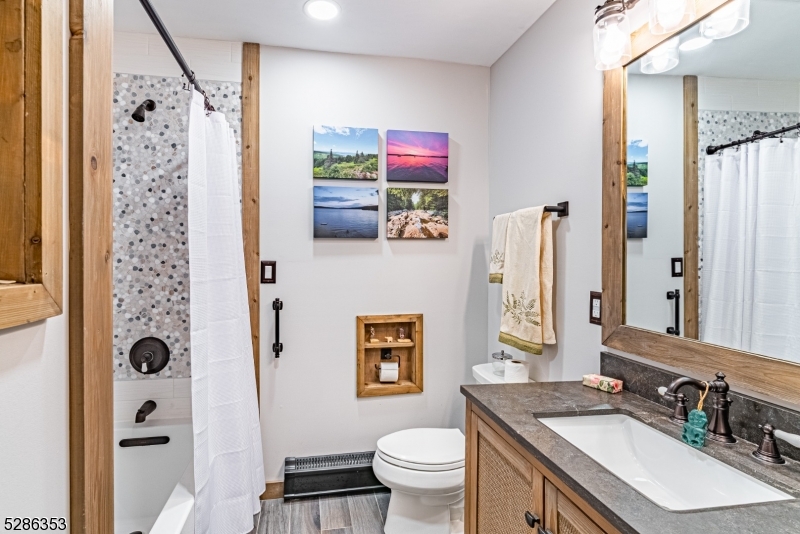 Rock Ridge - Residential