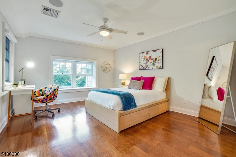 SOUTH MOUNTAIN ESTATES - Residential