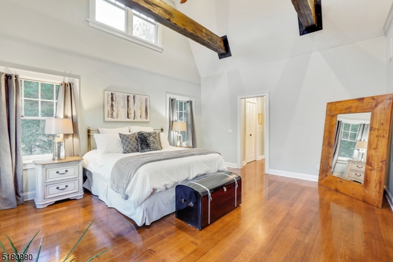 SOUTH MOUNTAIN ESTATES - Residential