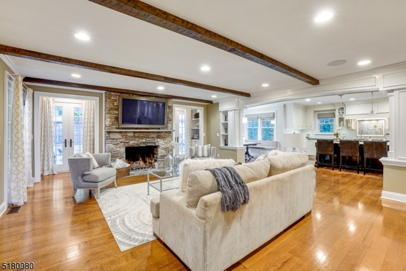 SOUTH MOUNTAIN ESTATES - Residential