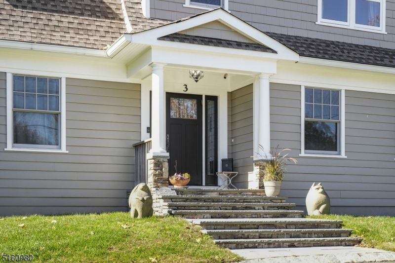 SOUTH MOUNTAIN ESTATES - Residential