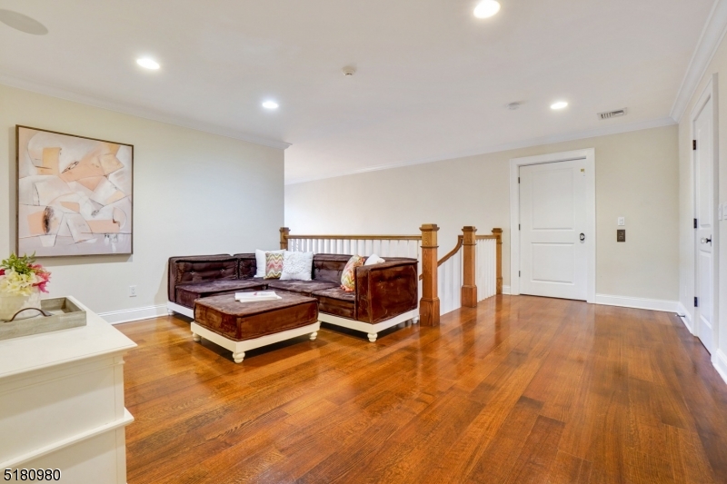 SOUTH MOUNTAIN ESTATES - Residential