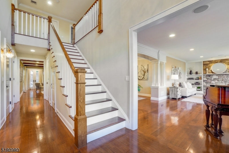 SOUTH MOUNTAIN ESTATES - Residential