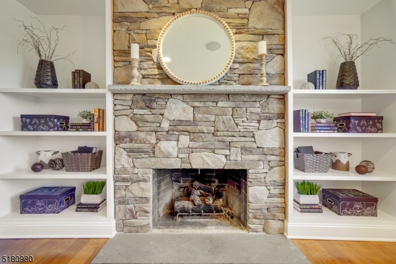 SOUTH MOUNTAIN ESTATES - Residential