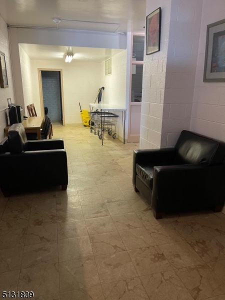 FALCON TOWERS CONDOMINIUM - Residential