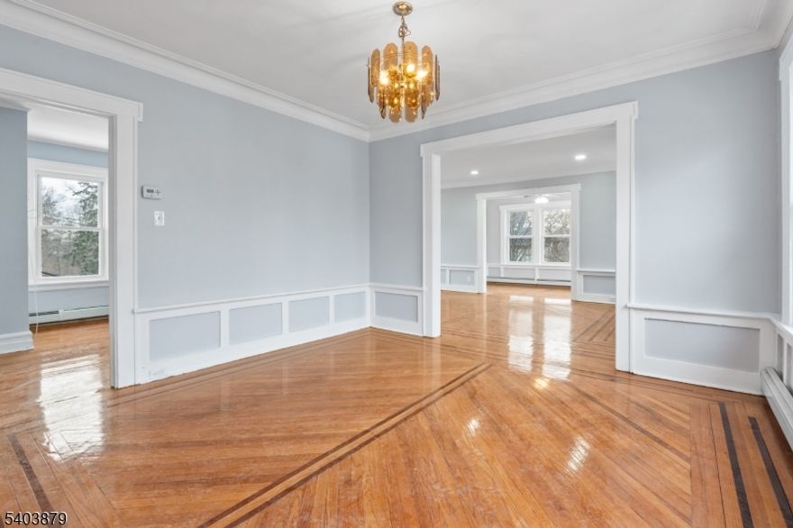 2nd floor apartment with natural hardwood floors throughout, 3 large bedroom, formal dining room, living room with a fireplace. The apartment is located in the Weequahic section of Newark, near Beth Israel Hospital. Easily accessible to NYC transportation, shopping and Newark International airport.