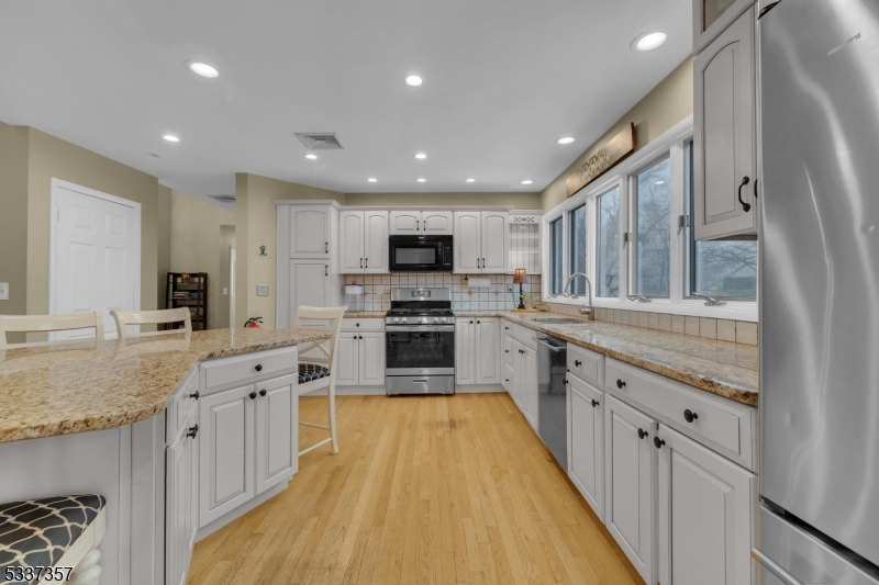 Schooleys Mtn - Residential