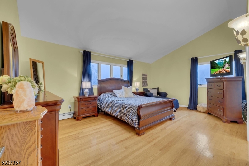 Schooleys Mtn - Residential