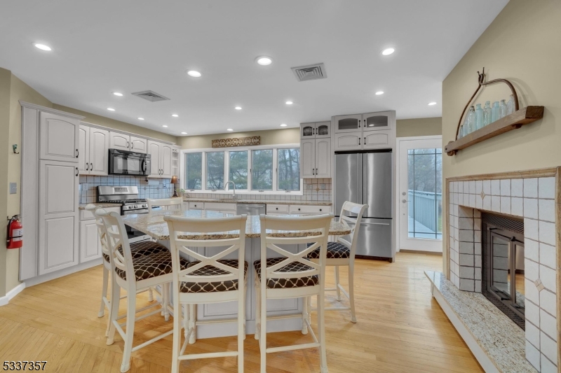 Schooleys Mtn - Residential