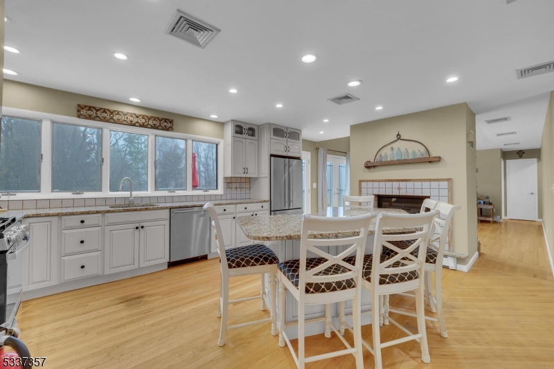 Schooleys Mtn - Residential