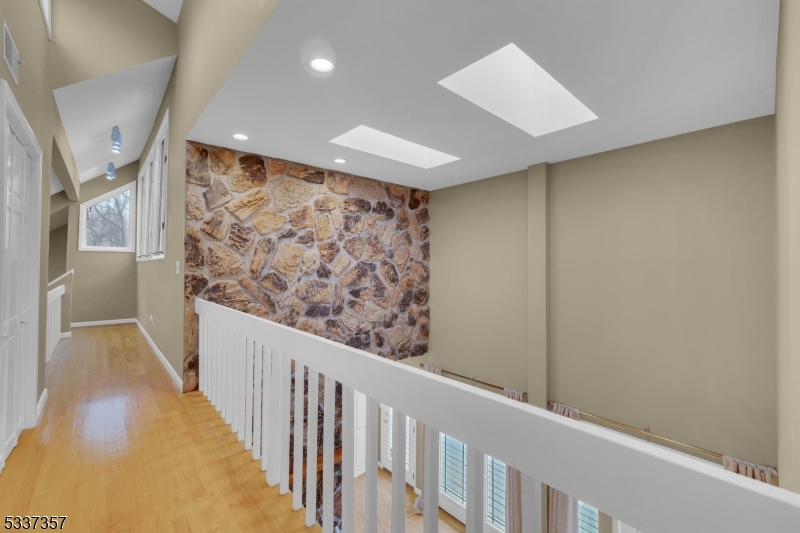 Schooleys Mtn - Residential