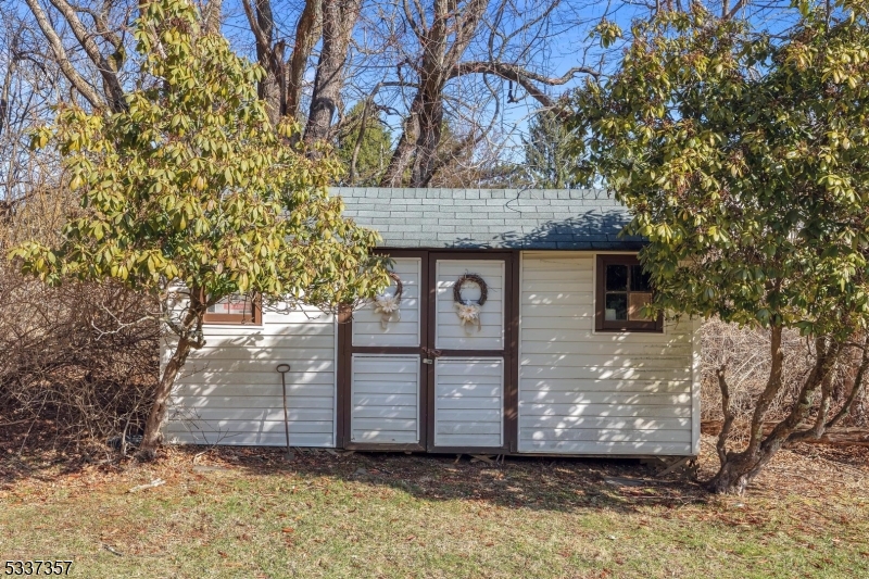 Schooleys Mtn - Residential