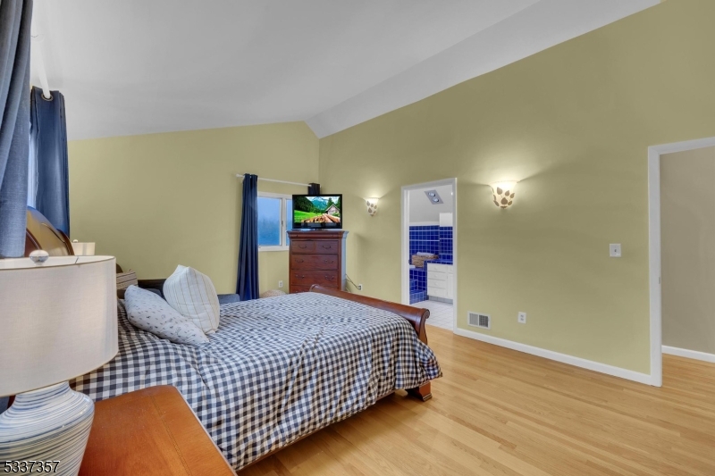 Schooleys Mtn - Residential