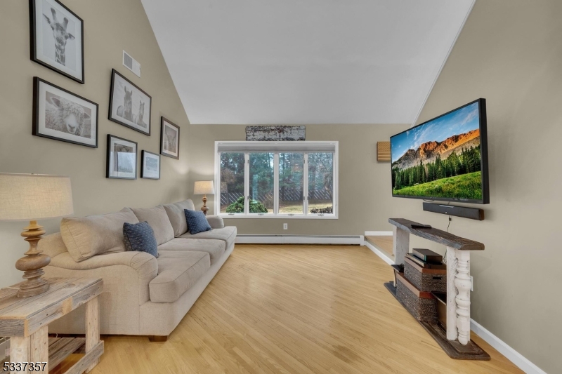 Schooleys Mtn - Residential