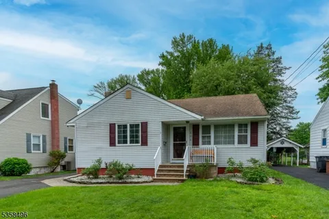 MLS: 3963609