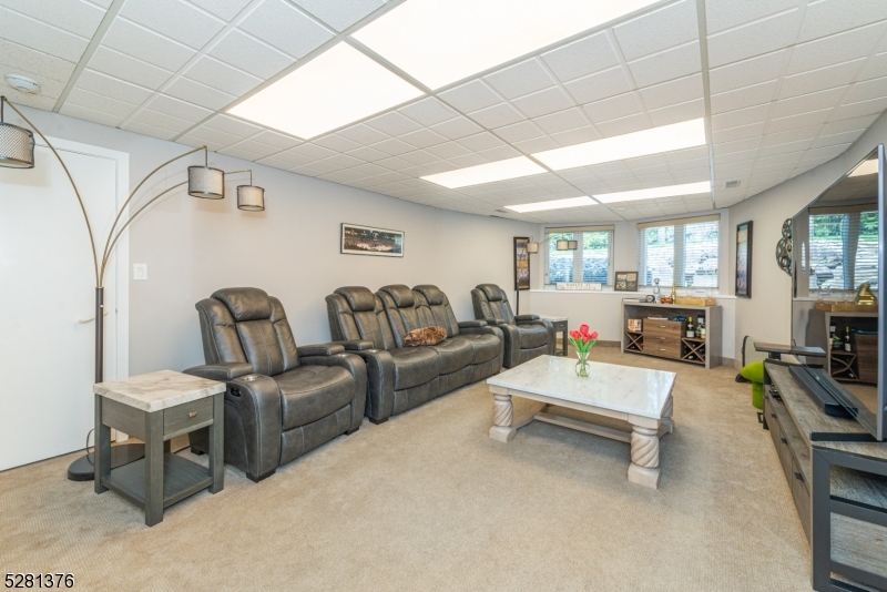 Summit Woods - Residential