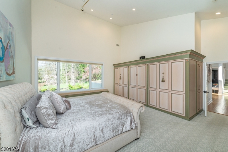 Summit Woods - Residential