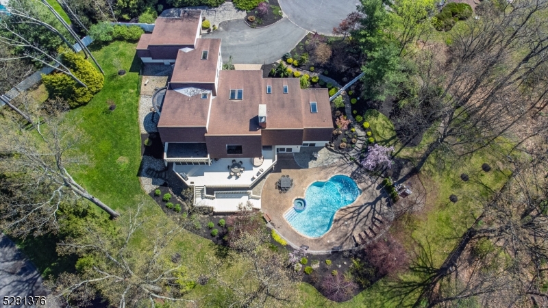 Summit Woods - Residential