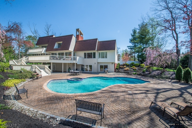 Summit Woods - Residential